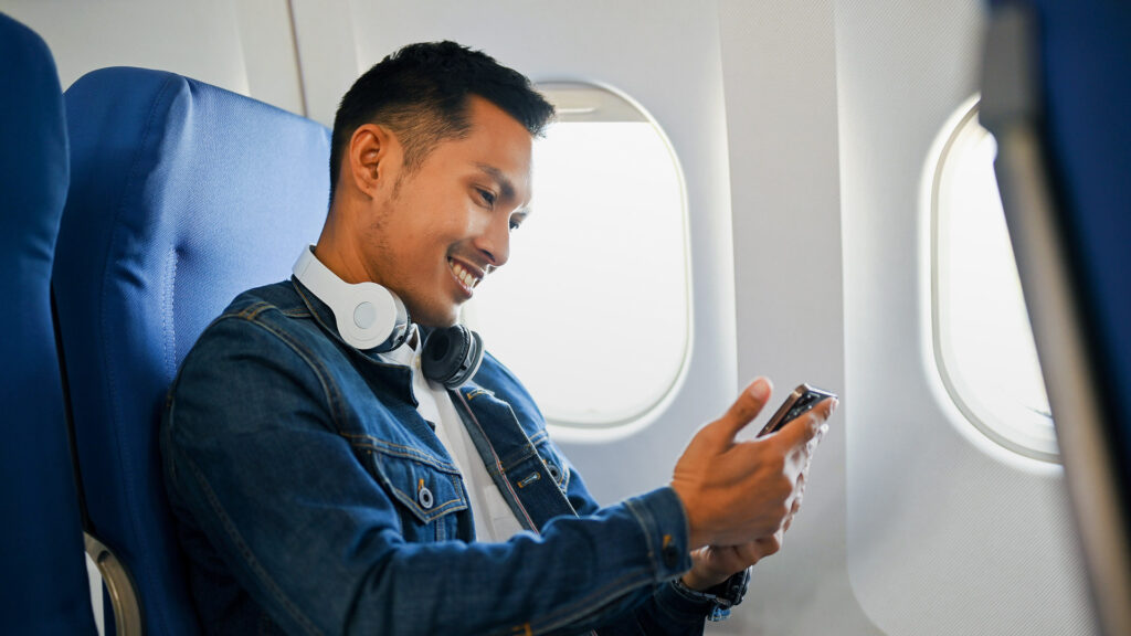 texting-in-a-plane-lead-db-071023